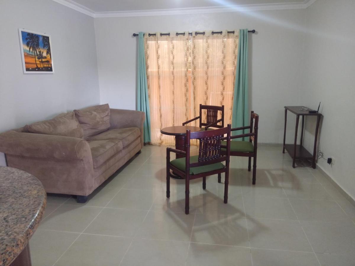 M & L Shared Apartment Punta Cana Eksteriør billede